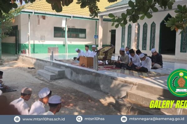 H. Syihabuddin Tekankan Pentingnya Menjaga Kebersihan dan Kerapian Tempat Ibadah dalam Kegiatan Jum’at Takwa di MTsN 10 Hulu Sungai Selatan