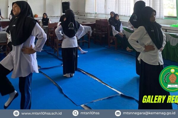 Tim Pembina MTsN 10 Hulu Sungai Selatan Laksanakan Final Seleksi Senam Kreasi untuk Persiapan